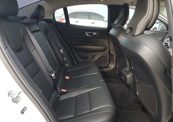 Volvo S60 cena 59900 przebieg: 50151, rok produkcji 2020 z Pionki małe 67